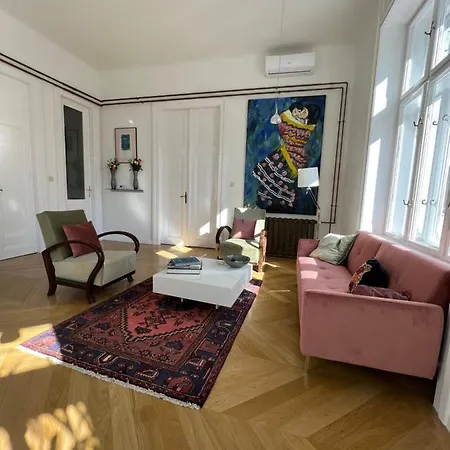 Unique Artistic By H'ereggi Budapest